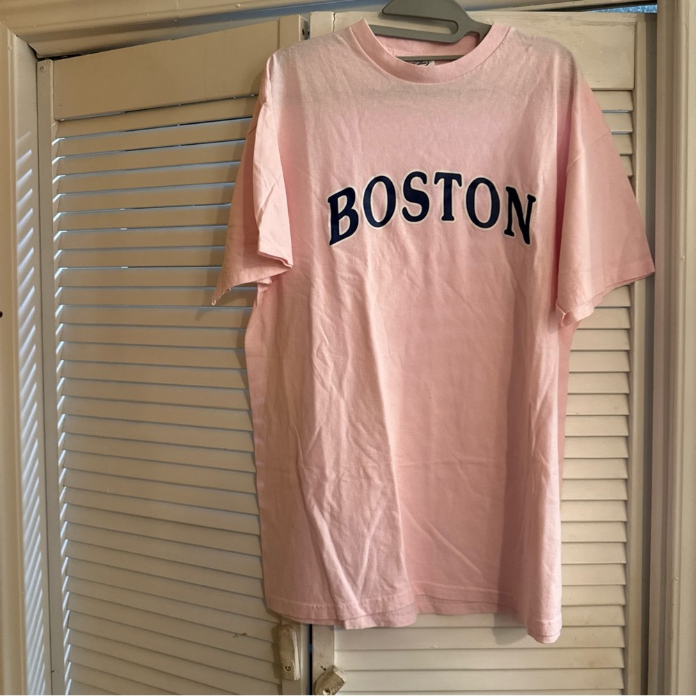 Delta Pink Boston Tee - Picture 2 of 11
